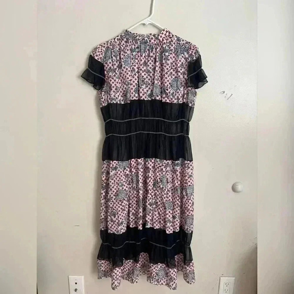 KOLOR Japan
Tiered Colorblock Dress - Picture 2 of 8